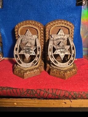 041126 Texas Marshal Bookends - New Pair With Box 13@